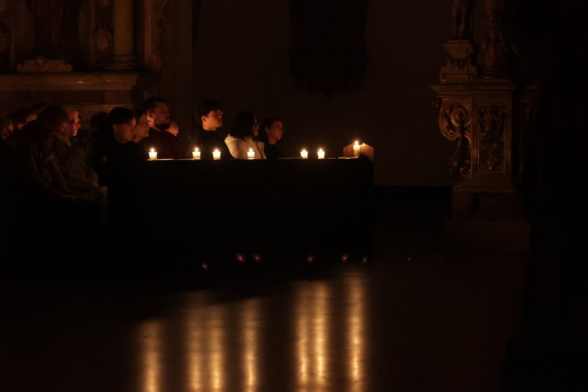 Bischof Dr. Franz Jung feierte am Samstag, 19. April, im Würzburger Kiliansdom die Osternacht. 