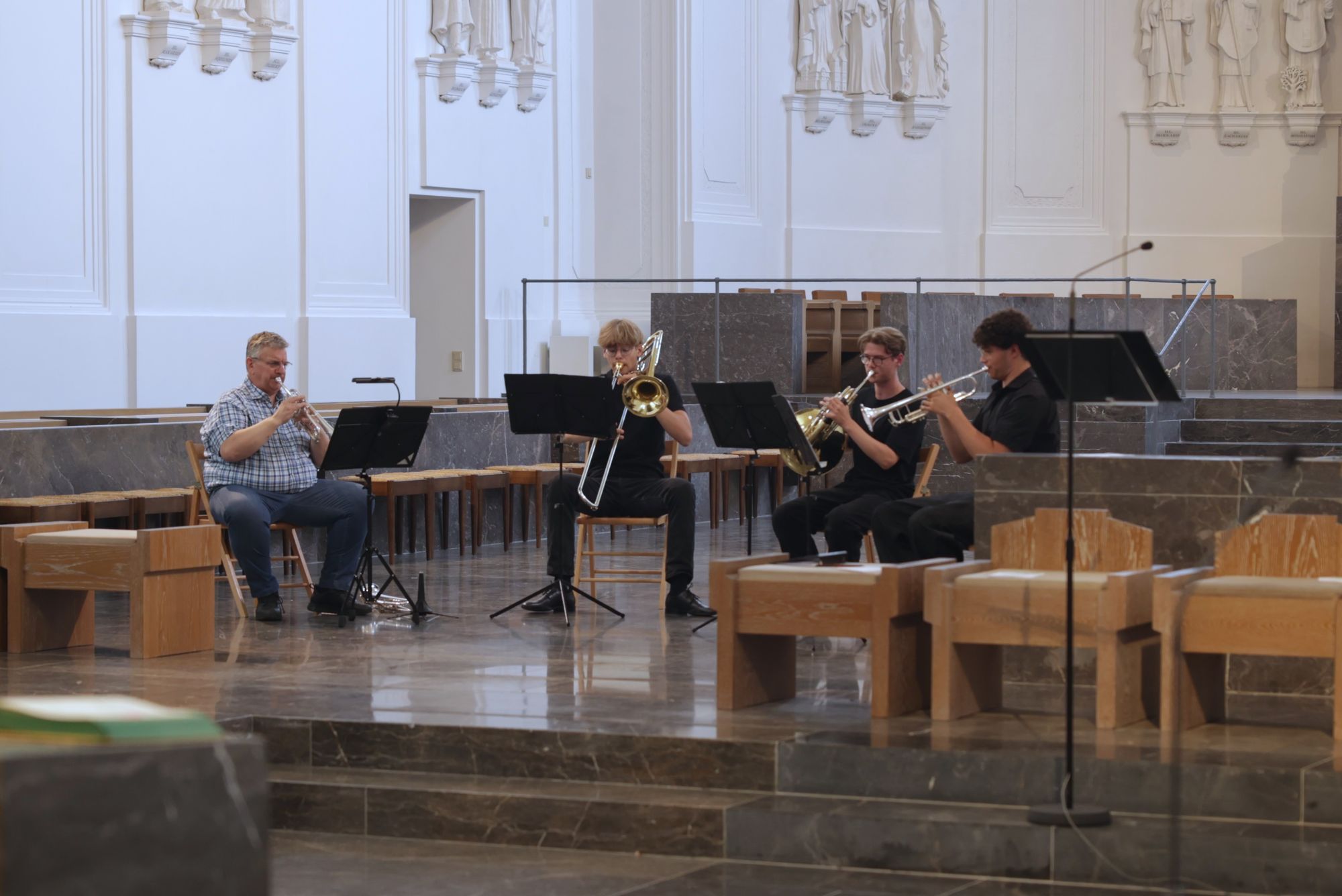 Konfessionsübergreifend hat der ökumenische Kiliani-Gottesdienst mit Bischof Dr. Franz Jung am Mittwochabend, 9. Juli, das Thema Hoffnung aufgegriffen.