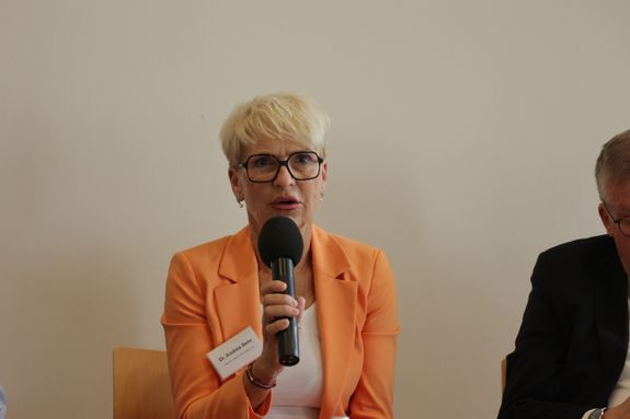 Dr. Andrea Behr, MdL