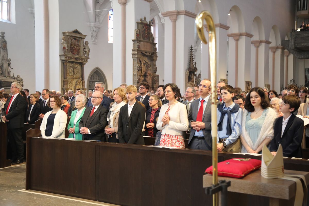Bei einem Pontifkalgottesdienst im Würzburger Kiliansdom ist an Christi Himmelfahrt, 9. Mai 2024, Weihbischof Paul Reder zum Bischof geweiht worden.