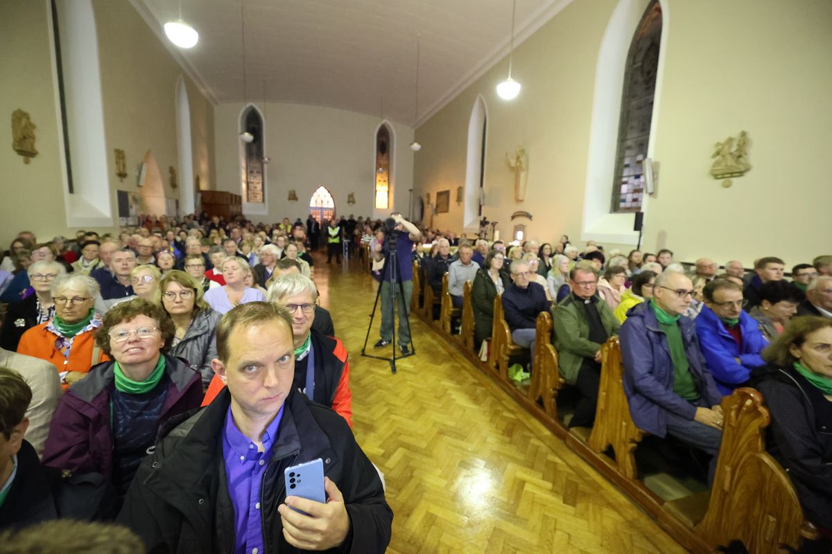 Ein abwechslungsreiches Musikprogramm sowie Schattentheater gab es am Abend des 4. Oktober in Mullagh zu Ehren der Frankenapostel.