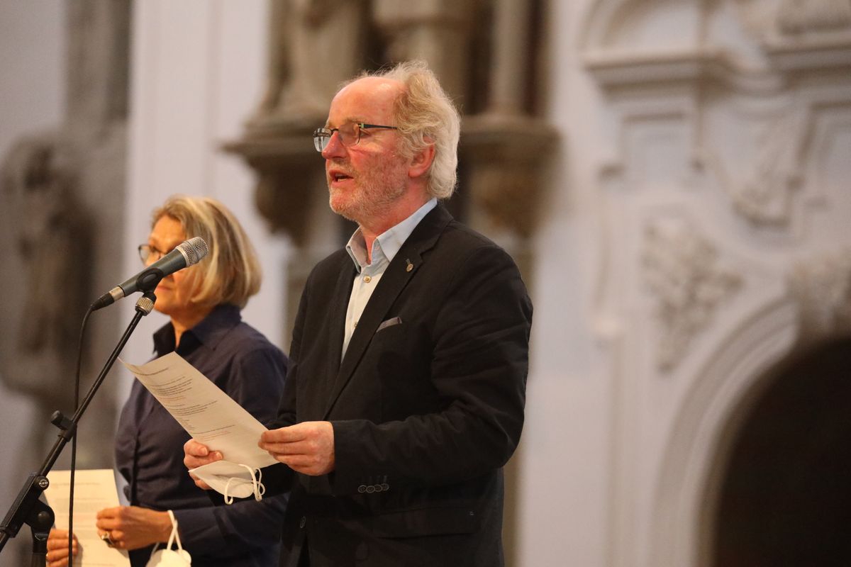 2821/0665 Pasti-Jubiläum_28737 Mit einem Kiliani-Pontifikalgottesdienst im Kiliansdom mit Bischof Dr. Franz Jung ist am Dienstagabend, 6. Juli, das 50. Jubiläum der Berufsgruppe der Pastoralreferentinnen und -referenten im Bistum Würzburg gefeiert worden.