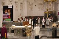 Bischof Dr. Franz Jung leitete den Aussendungsgottesdienst im Würzburger Kiliansdom am Vorabend der bundesweiten Eröffnung der Adveniat-Weihnachtsaktion 2020. 