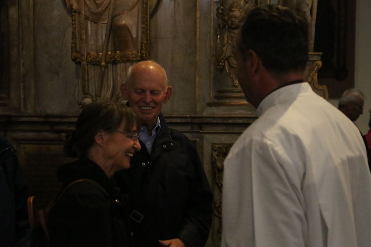 Bischof Dr. Franz Jung hat am Donnerstagnachmittag, 4. Juli, mit etwa 320 Paaren im Kiliansdom ihr goldenes oder diamantenes Ehejubiläum gefeiert.