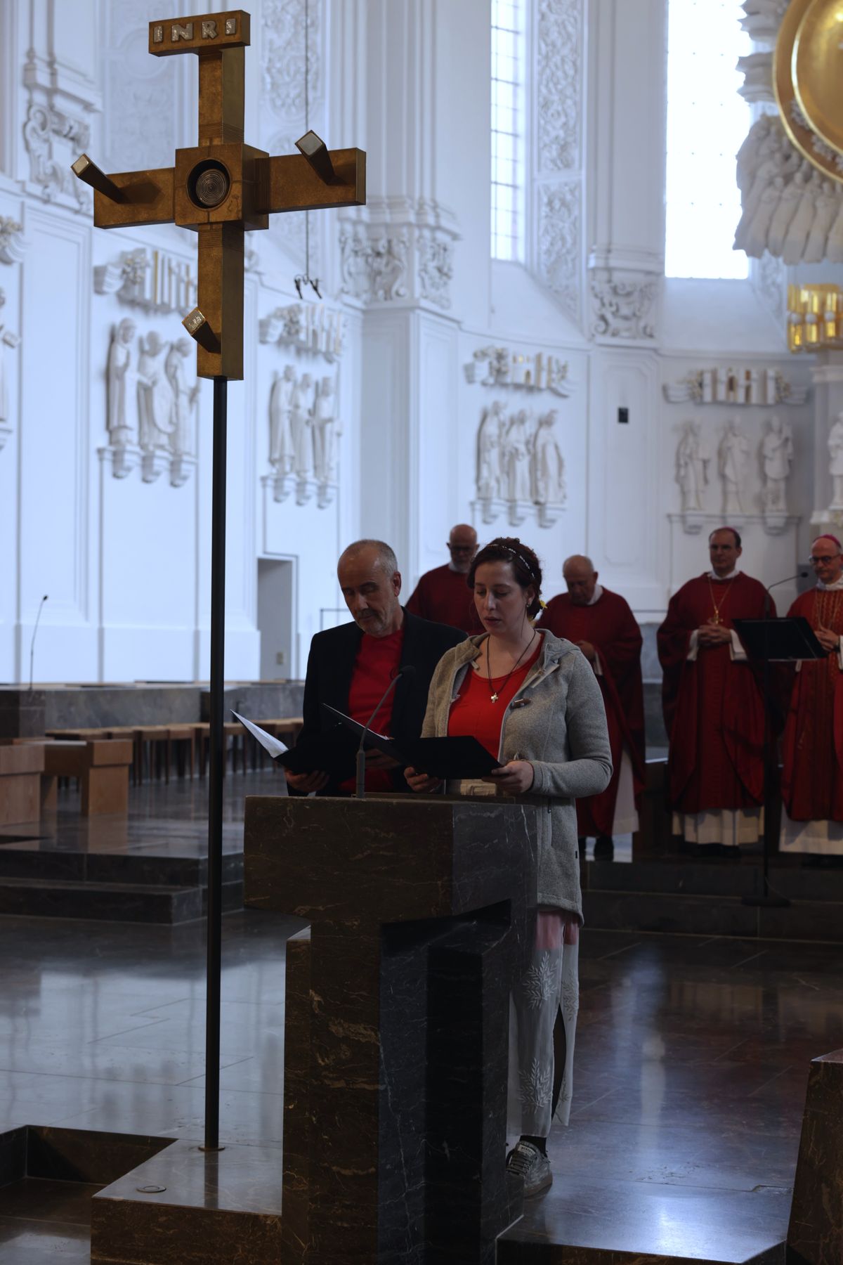 Mit Priestern, Diakonen und hauptamtlichen Mitarbeitenden hat Bischof Dr. Franz Jung am Dienstag, 8. Juli, einen Kiliani-Gottesdienst im Kiliansdom gefeiert. Eine Begegnung im Kilianeum schloss sich an.