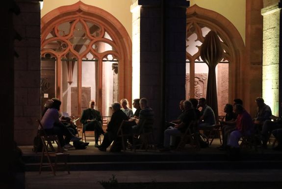 Die "Nacht der Hoffnung" in der Kiliani-Wallfahrtswoche am Samstagabend, 12. Juli, lud zu Stille, Gebet und Besinnung in den Kiliansdom ein. Viele Passanten nutzten das Angebot, das um Mitternacht endete.