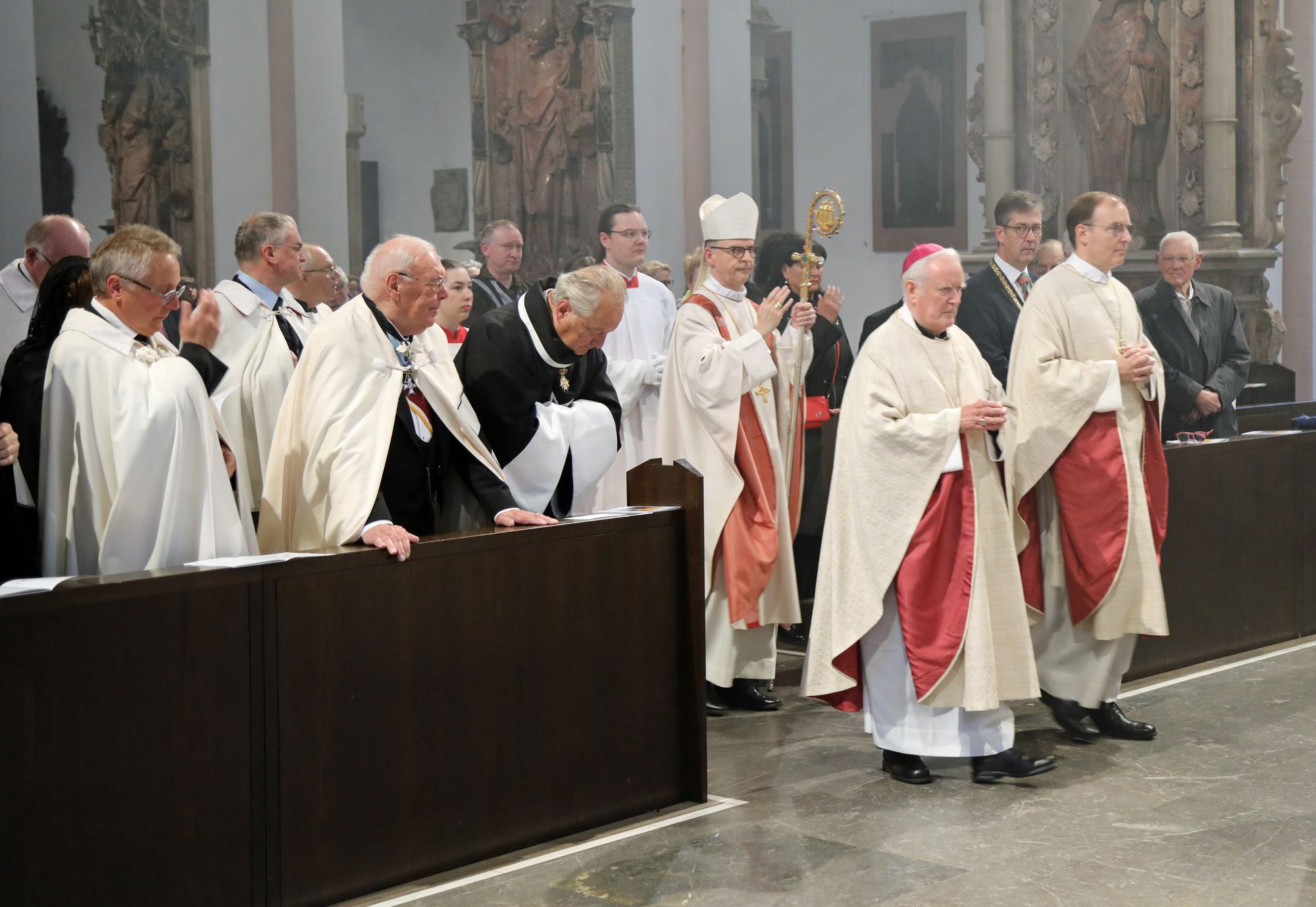 2324/0588 Fronleichnamsprozession in Würzburg_47656