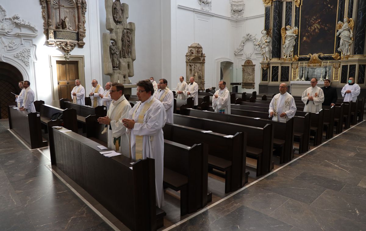 3720/0925 Missa Chrismatis_22980