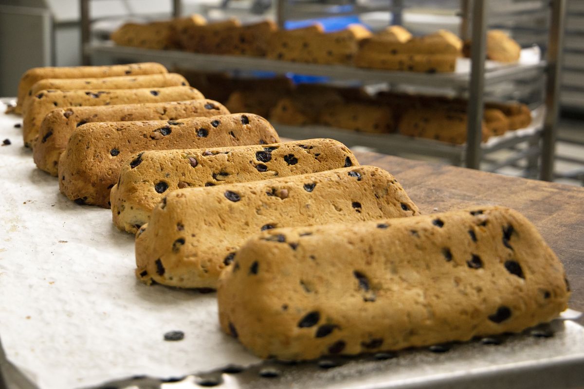 5121/1236 Christstollen_31258