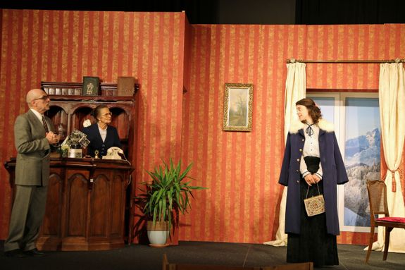 4524/1162 Drei Männer im Schnee _53297