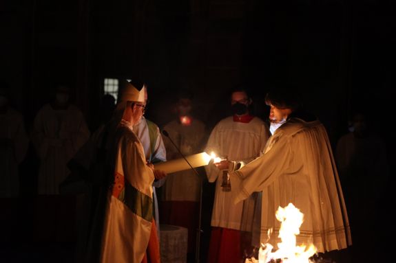 BIschof Dr. Franz Jung feiert am Samstagabend, 16. April, im Würzburger Kiliansdom die Osternacht.