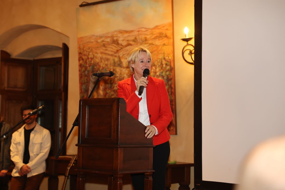 Schirmpatin Martina Fehlner, MdL, sprach ein Grußwort.  Schirmpatin Martina Fehlner, MdL, sprach ein Grußwort.