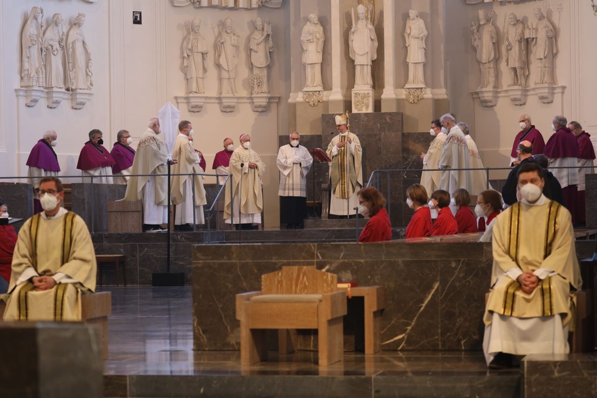 1321/0323 Missa chrismatis_26156