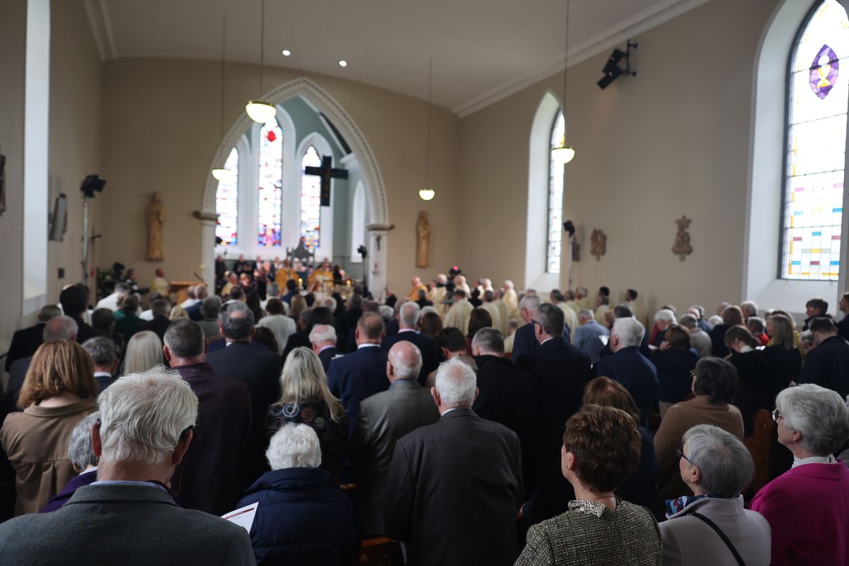 Mit einer Prozession durch den Ort, einem Gottesdienst in der Kilianskirche und einem gemeinsamen Mittagessen von Deutschen und Iren in der Saint Kilian