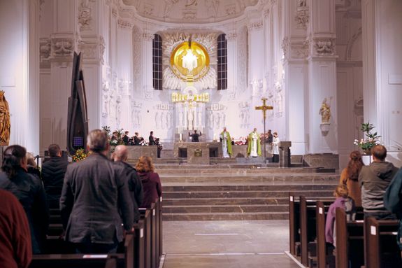 Einen Evensong haben die Würzburger Domsingknaben und die Domsingknaben aus dem Bistum Essen gemeinsam im Kiliansdom gestaltet.