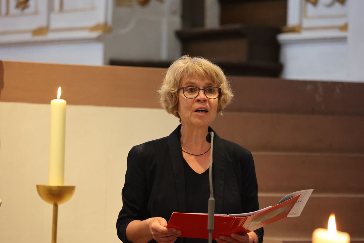 Unter anderem mit einer Wort-Gottes-Feier im Neumünster und einem Empfang im Burkardushaus hat die Berufsgruppe der Gemeindereferentinnen und -referenten am Freitag, 14. Juni, ihr 75. Jubiläum gefeiert. Unter anderem mit einer Wort-Gottes-Feier im Neumünster und einem Empfang im Burkardushaus hat die Berufsgruppe der Gemeindereferentinnen und -referenten am Freitag, 14. Juni, ihr 75. Jubiläum gefeiert.