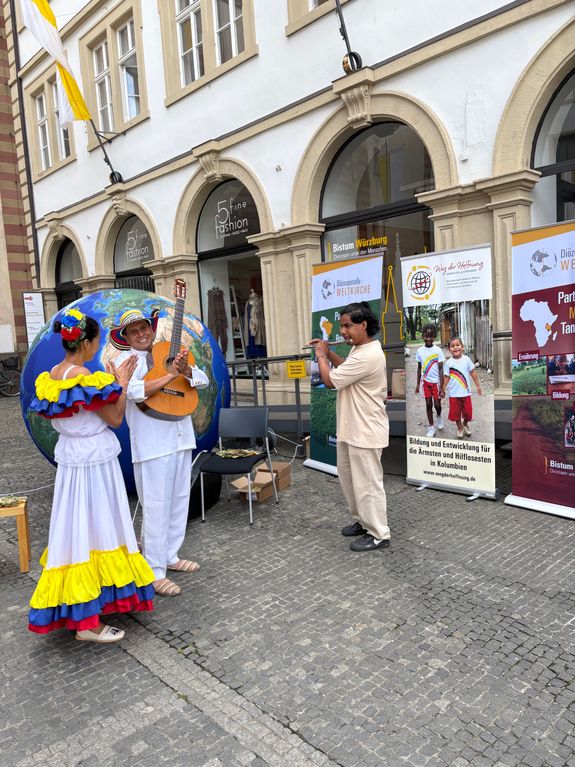 2925/0734 Aktion Weltkirche_59961