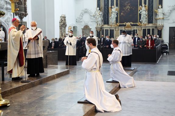 2121/0503 Priesterweihe Manuel Thomas und Benjamin Schimmer_26829