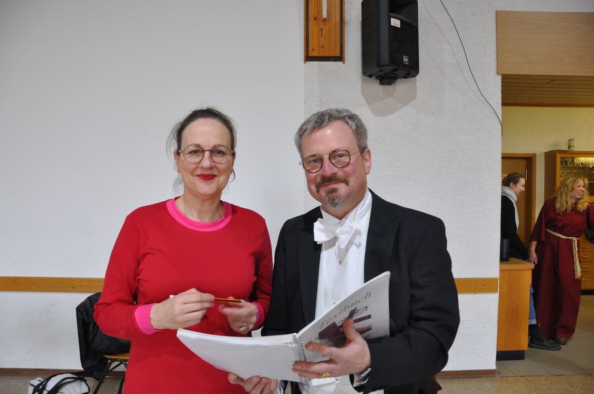 Das Regieduo Silvia Kirchhof und Kai Christian Moritz hat das Textbuch überarbeitet. Das Regieduo Silvia Kirchhof und Kai Christian Moritz hat das Textbuch überarbeitet.