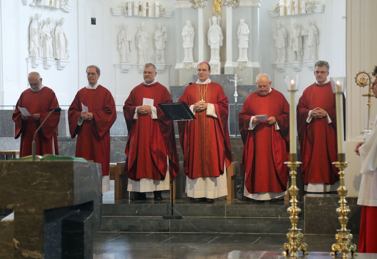 Weihbischof Paul Reder feierte am Samstag, 12. Juli 2025, einen Kiliani-Gottesdienst mit Kirchenchören sowie Kirchenmusikern und -musikerinnen aus dem ganzen Bistum.