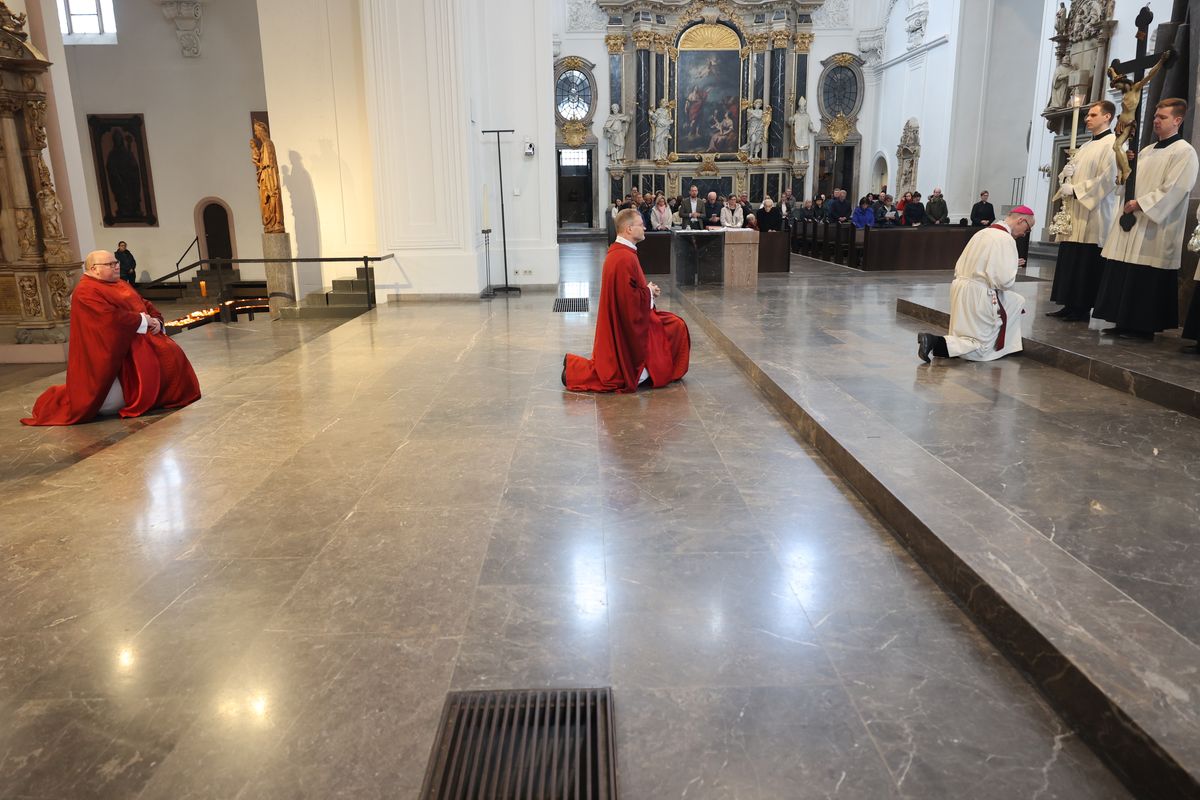 1424/0365 Karfreitag_45840