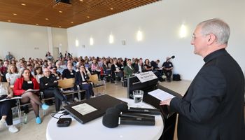 2026/0451 Flüchtlingsgipfel