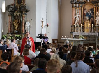 2826/0677 Weihbischof Reder SFZ Hohenroth