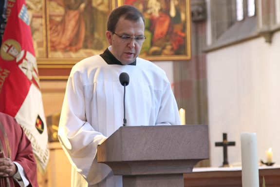 2819/0763 Kiliani-Gottesdienst für die Marktkaufleute und Schausteller_16129