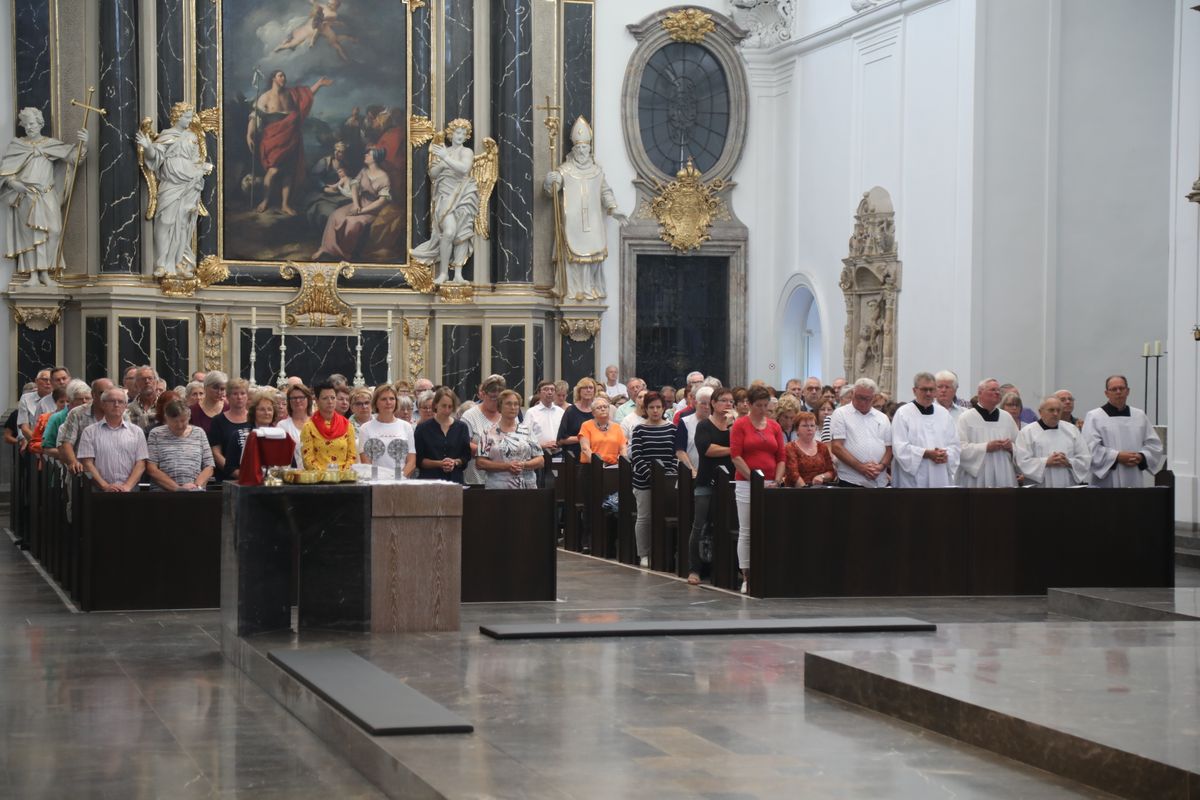 2919/0769 Gottesdiensthelfer_16259