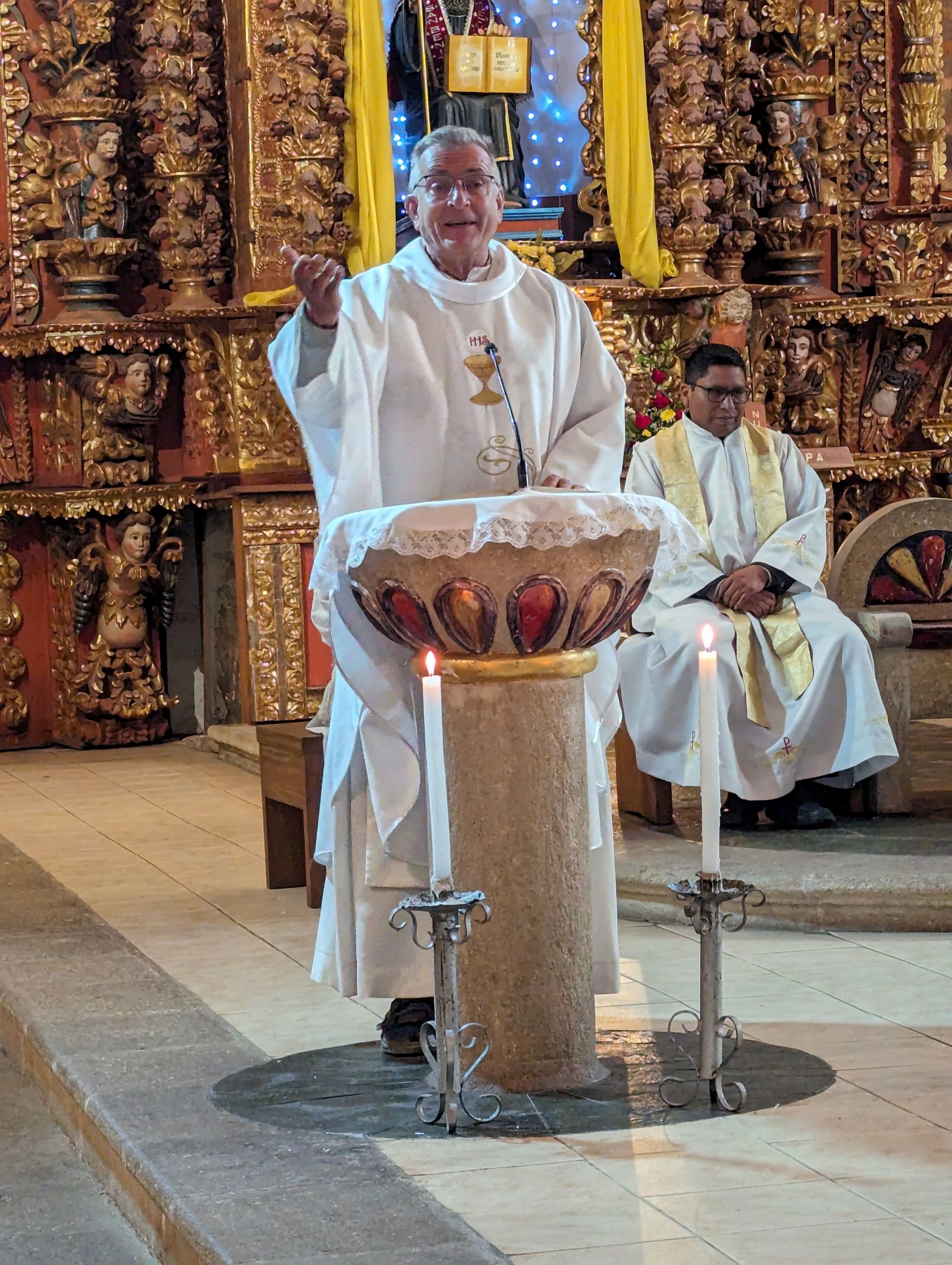 Thomas Hermes feierte einen Gottesdienst in der Gemeinde St. Benito in Potosí., der zweiten Station in seinem Missionarsleben. Thomas Hermes feierte einen Gottesdienst in der Gemeinde St. Benito in Potosí., der zweiten Station in seinem Missionarsleben.