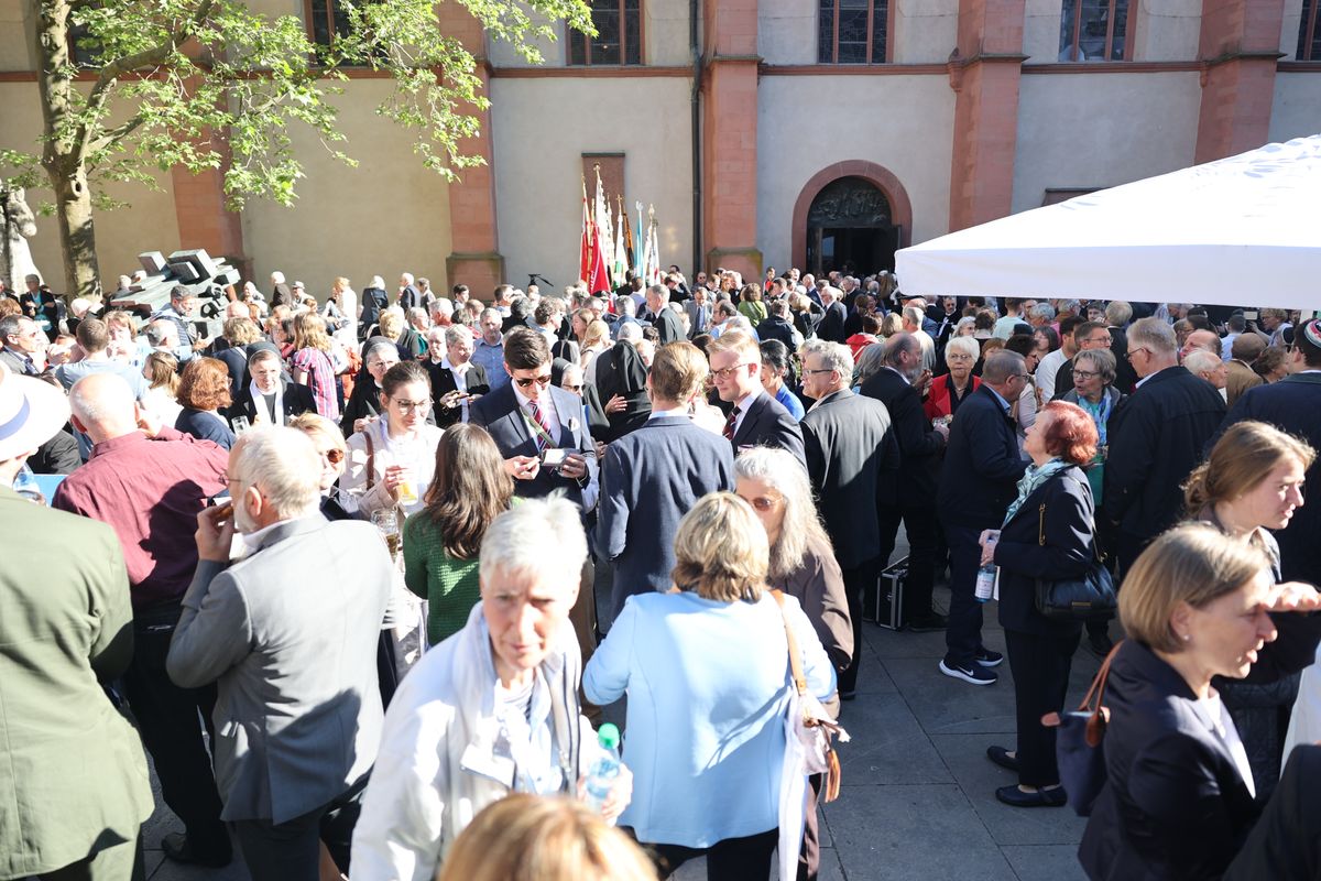 Bei einem Pontifikalgottesdienst im Würzburger Kiliansdom ist an Christi Himmelfahrt, 9. Mai 2024, Weihbischof Paul Reder zum Bischof geweiht worden. 