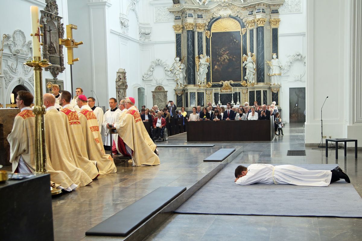 2419/0653 Priesterweihe von Frank Elsesser_15081