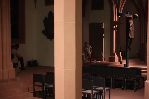 Die "Nacht der Hoffnung" am Samstagabend, 13. Juli, der Kiliani-Wallfahrtswoche lud zu Besinnung, Gebet und Kraftschöpfen in den Kiliansdom ein. Viele Passanten nutzten das Angebot, das um Mitternacht endete.