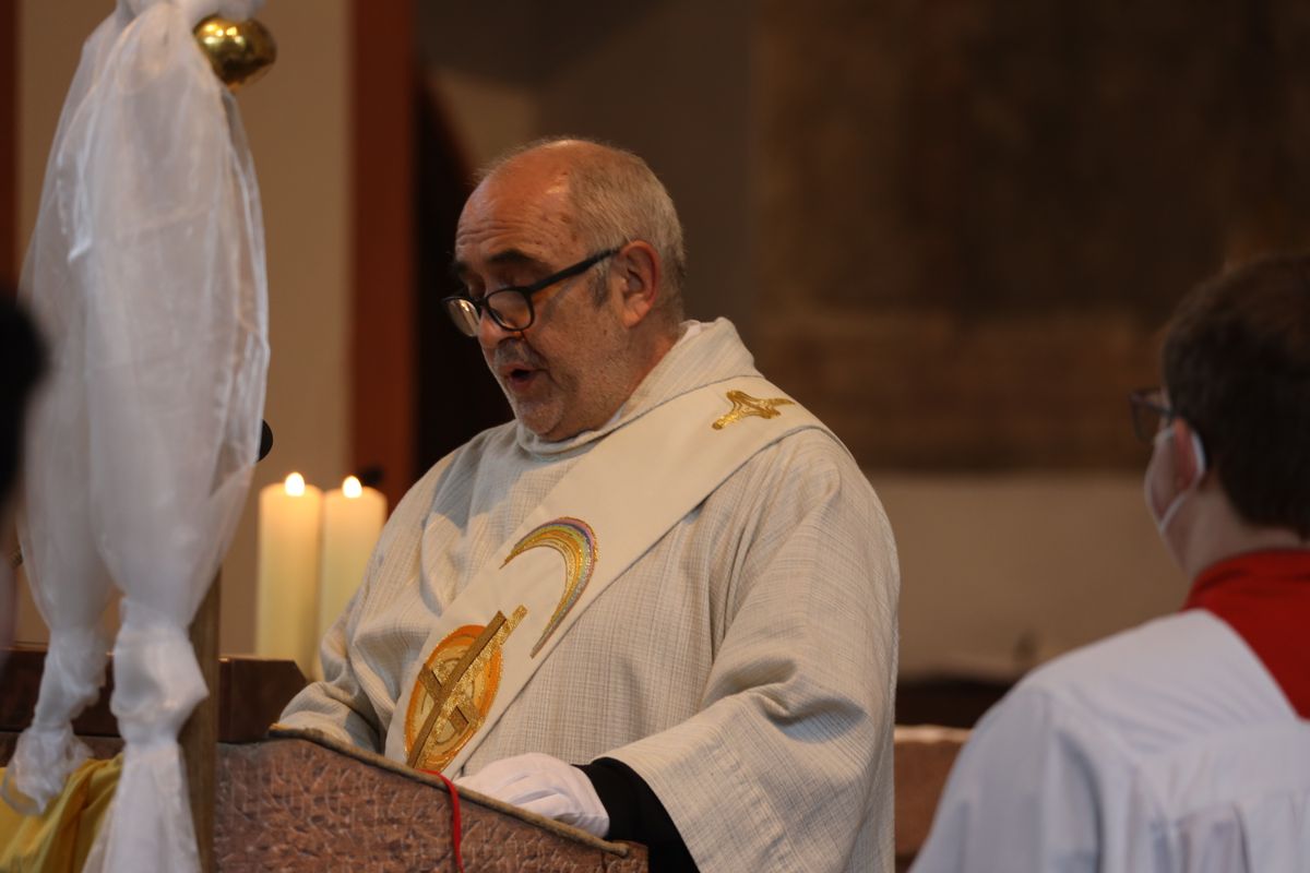 1421/0350 Diakone_26339