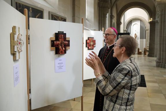 2925/0738 Credo-Kreuze_59986