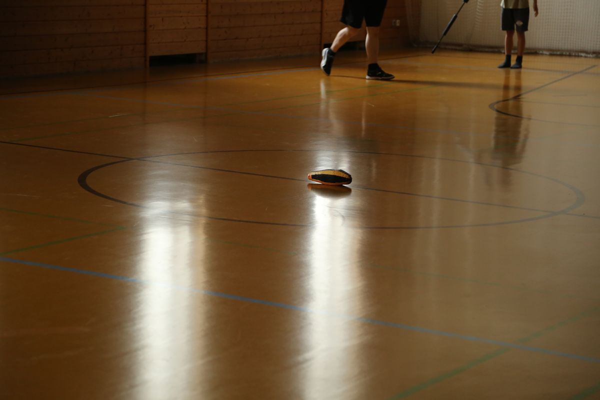 Am Tag der Jugend hat Weihbischof Paul Reder im Anschluss an ein buntes Workshop-Programm einen Kiliani-Gottesdienst mit den Jugendlichen im Kilianeum in Würzburg gefeiert.