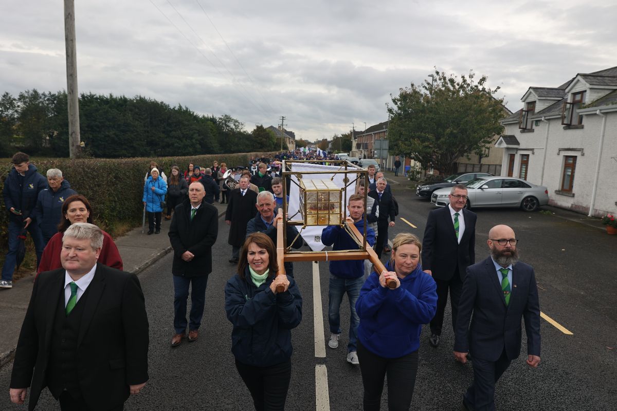 Mit einer Prozession durch den Ort, einem Gottesdienst in der Kilianskirche und einem gemeinsamen Mittagessen von Deutschen und Iren in der Saint Kilian