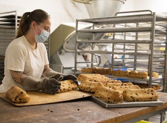 5121/1236 Christstollen_31260
