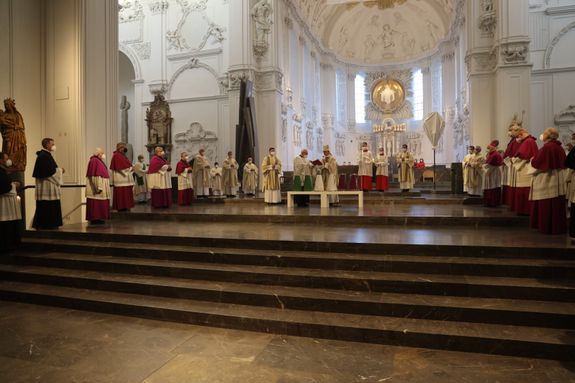 1321/0323 Missa chrismatis_26167