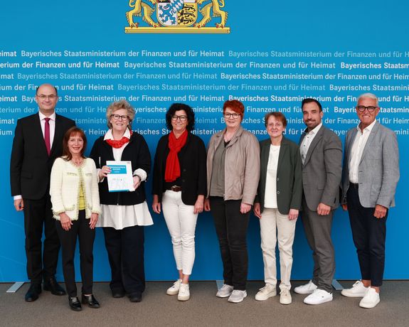 2425/0614 PflegeÜbungsWohnmobil_58514