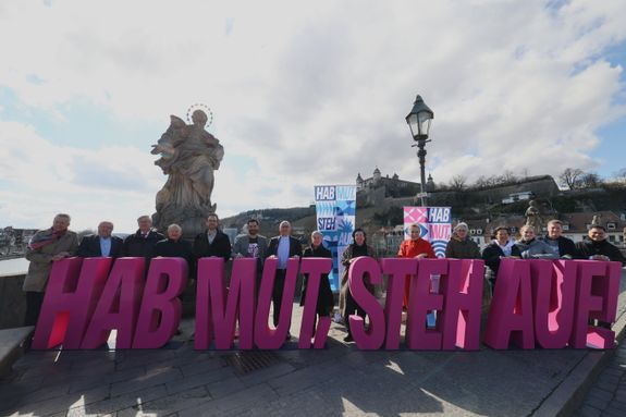 1225/0295 Katholikentag Werbelinie_56771