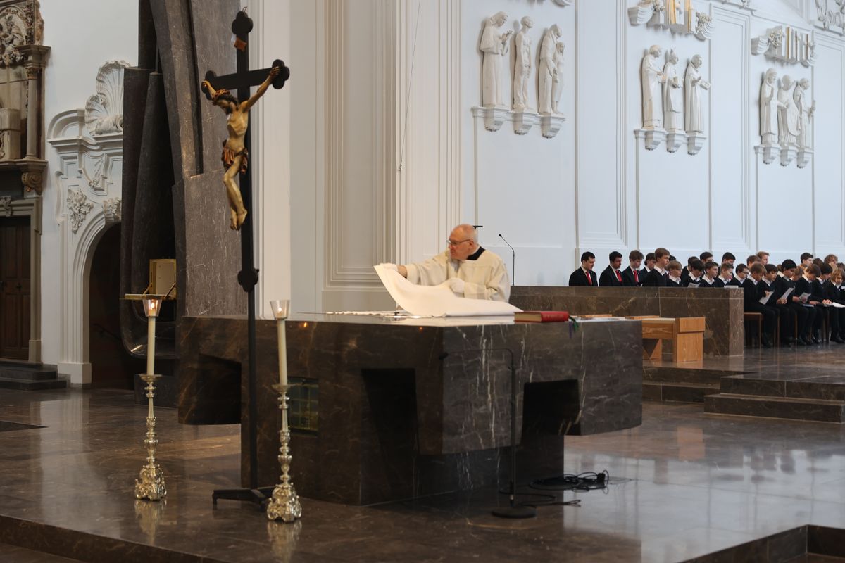 1424/0365 Karfreitag_45853