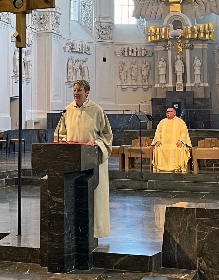 Alexandra Eck, Referentin für die Dompastoral, sprach in der Osterpredigtreihe über den "Hoffnungsort Domkirche".
