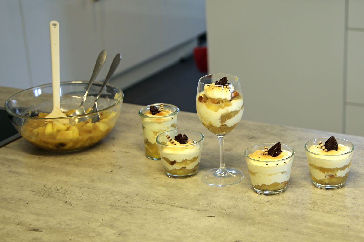 0121/0003_weihnachtlicherNachtisch_24924