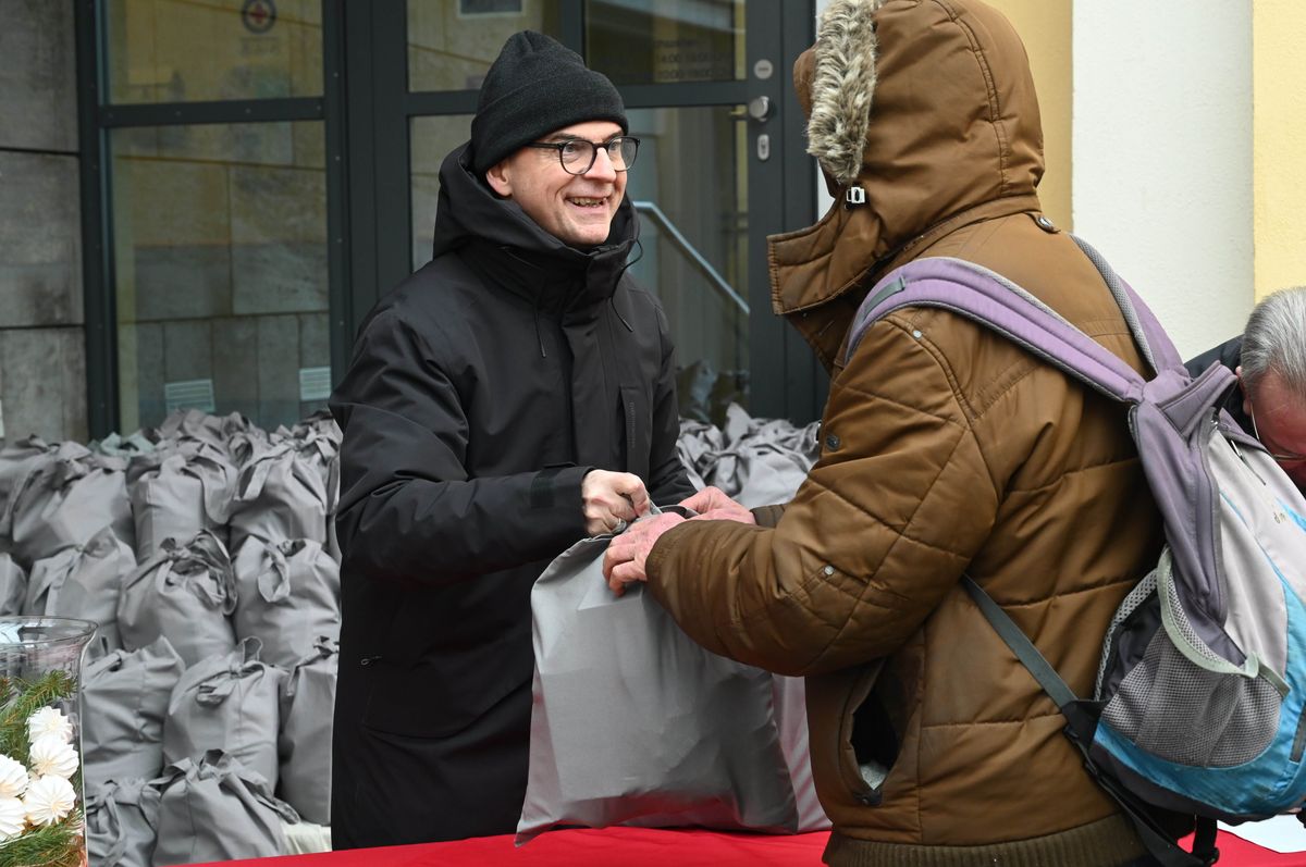 0125/0029 Wärmestube Bischof_55064