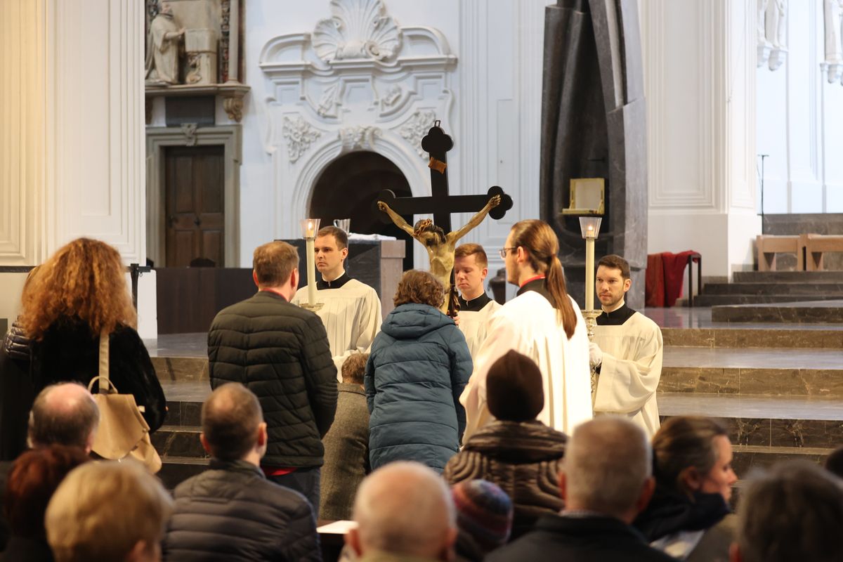 1424/0365 Karfreitag_45846