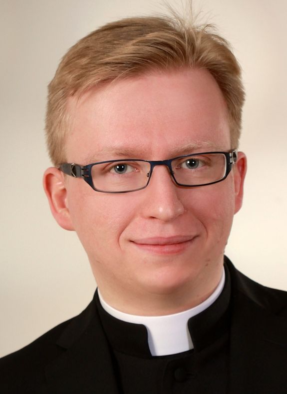 Pfarrvikar Dr. Simon Schrott.