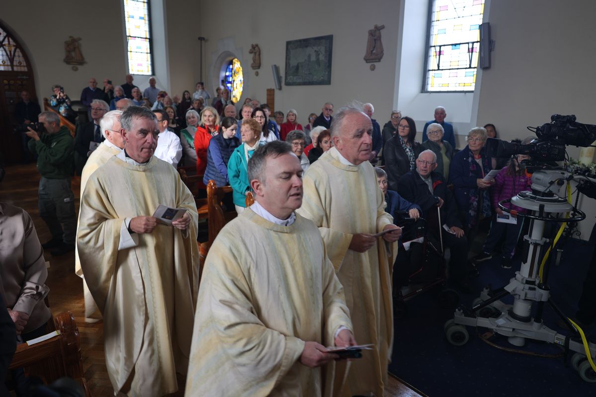 Mit einer Prozession durch den Ort, einem Gottesdienst in der Kilianskirche und einem gemeinsamen Mittagessen von Deutschen und Iren in der Saint Kilian