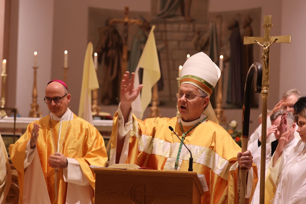 Bischof Martin Hayes, Bischof von Kilmore, feierte am Samstagabend, 5. Oktober, einen Jugendgottesdienst in der Kathedrale von Cavan. 