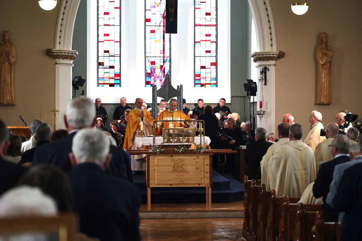Mit einer Prozession durch den Ort, einem Gottesdienst in der Kilianskirche und einem gemeinsamen Mittagessen von Deutschen und Iren in der Saint Kilian